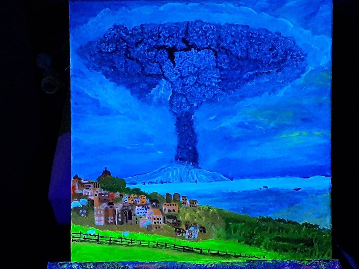 WombelK's tweet photo. I want to show you my Picture called "Volcanic Etna". It is painted with neonacrylic paint on a 70x50 (cm) #canvas. #fluorescent #painting #livepainting #acrylic #neonart #neonartwork #artwork #acrylicpainting #art #neon #artist #paint #fineart https://t.co/JQ1iy4dIKc