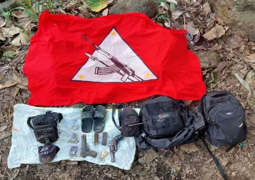 AfpVisayas's tweet photo. CPP-NPA SUCCUMBS TO A HUGE SETBACK AGAIN 
A total of three (3) NPA terrorists were neutralized, and four (4) firearms were seized by the government troops, as the CPP-NPA in the Visayas region succumbs to a huge setback in a span of 3 days. 
https://t.co/gmOQRcjC2d https://t.co/zkxbyvupFj