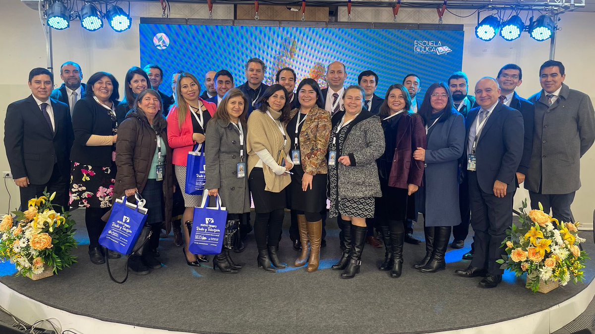 Estamos participando del Encuentro de Coordinadores Distritales @nuevotiempochile 
Un equipo de 26 corazones dispuestos a servir a Dios  en conjunto con Nuevo Tiempo #radio y #television, está recibiendo instrucción para continuar llevando esperanza
Somos una #GeneracionMisionera