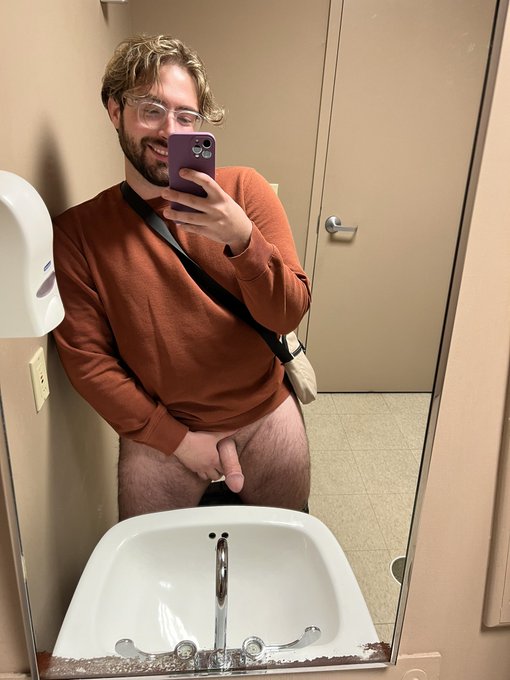 don&rsquo;t forget to wash your dick https://t.co/Q6ABxZ8A6I