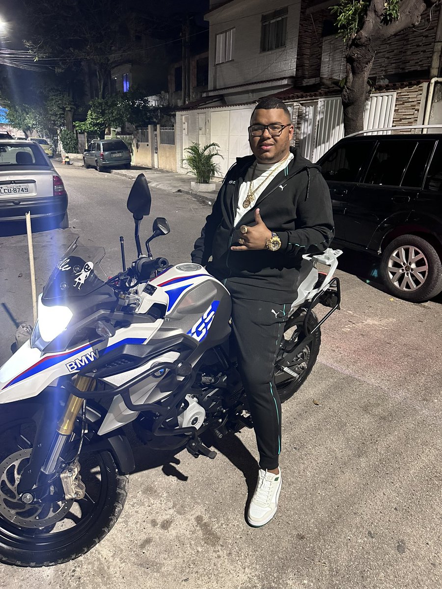 E na selva de pedra eu virei rei leão.. 🎼🦍❤️