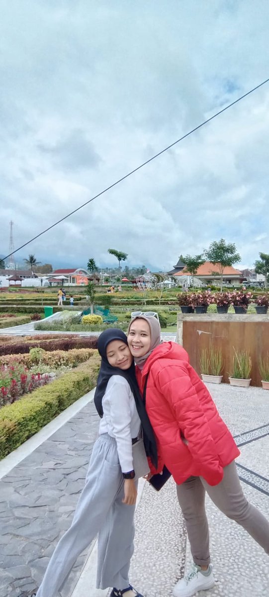 wedewya's tweet photo. Musim Dingin ❄️ https://t.co/genSIz9ini