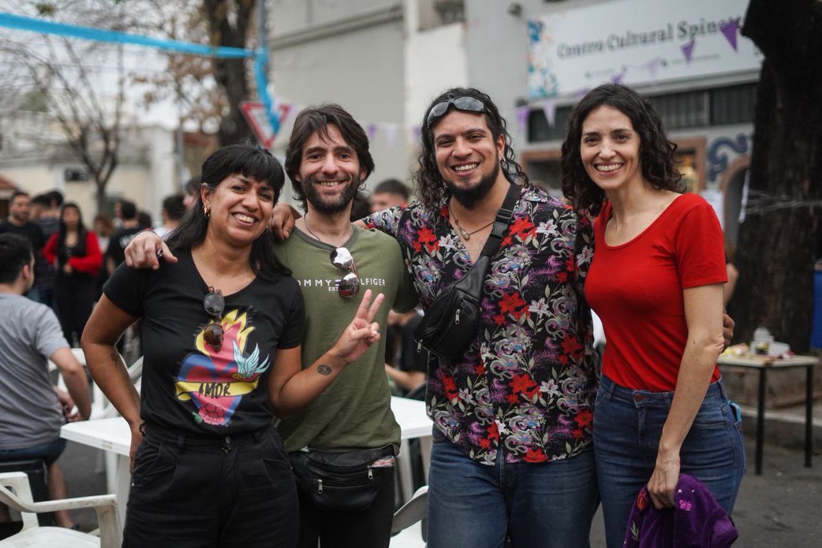 PaulaPenacca's tweet photo. 🎶❤️ • Terminamos la jornada militante en el festival del Centro Cultural Spinetta a un año de su inauguración. 

Vivimos en una Ciudad gobernada hace 16 años por un modelo que mercantiliza todo, también la cultura. https://t.co/HQbVmTUfxB