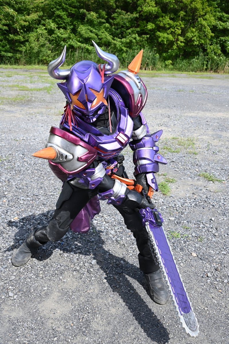 krGEATS_toei's tweet photo. コンぴ！
45話「創世Ⅶ：願いのゆくえ」ご視聴ありがとコン🦊

次回、道長🦬VSベロバ👅の最終決戦🔥
遂に因縁の関係に終止符が打たれるコン？

いや！待って！サブタイトル！どうなっちゃうの〜🦊

46話「創世Ⅷ：さよなら、ミッチー」もお楽しみに！
#仮面ライダーギーツ
https://t.co/GU6NRpRXLN https://t.co/A9oJA7hQlb