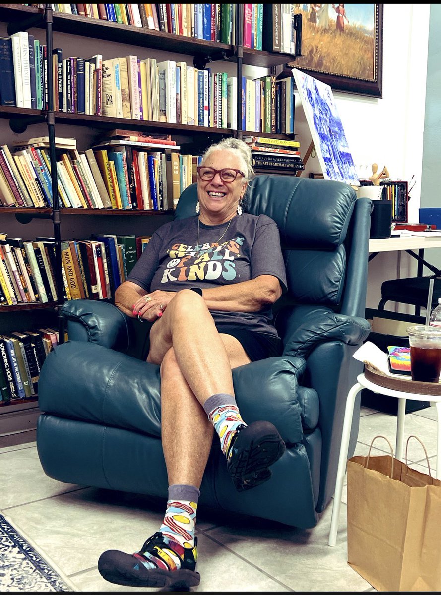 Rockchalkrobin's tweet photo. Happiness cannot be traveled to, owned, earned, worn or consumed. Happiness is the spiritual experience of living every minute with love, grace, and gratitude💜 https://t.co/Rt2MdmX2UW