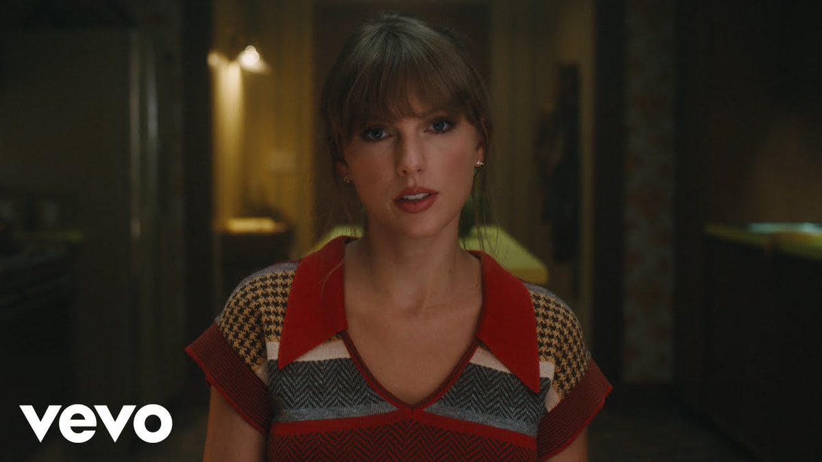 chartdata's tweet photo. .@taylorswift13's "Anti-Hero" has now surpassed 1 billion streams on Spotify. It's her fastest song to reach this milestone. https://t.co/GLgAeb4fB5