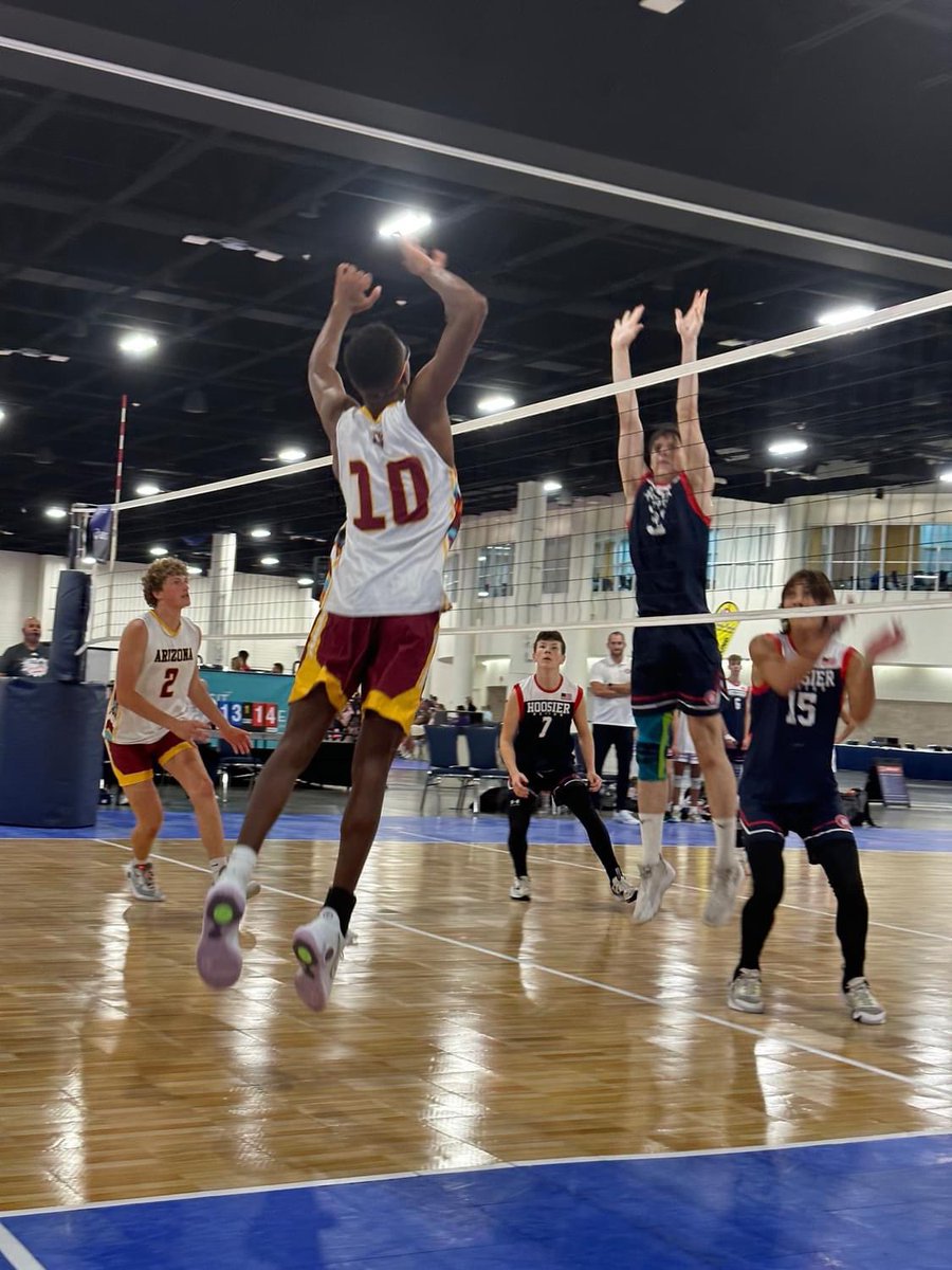 usavaz's tweet photo. 🏐 #AZHPs photographer Makenna Carrillo catches up with AZ Boys Select under the wings of coaching duo Shawn Brannick and Kendall McCall!
.
.
#AllStarChamps #FL23 #PathToThePodium #AZRegion

➡️ 2023 AZHP Photo Gallery: https://t.co/x0s8UOb2WD https://t.co/S4zcd8yUC3