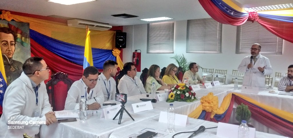 #22Jul Excelentes intervenciones en el área de Educación, Salud y Tecnología, dieron clausura al 1er. Foro Binacional, con el compromiso de profundizar y continuar realizando estos eventos  en otras áreas de interés común para nuestros países 
<a href="/FreddyBernal/">Freddy Bernal</a>
<a href="/BermudezJoseA/">Bermúdez José</a>