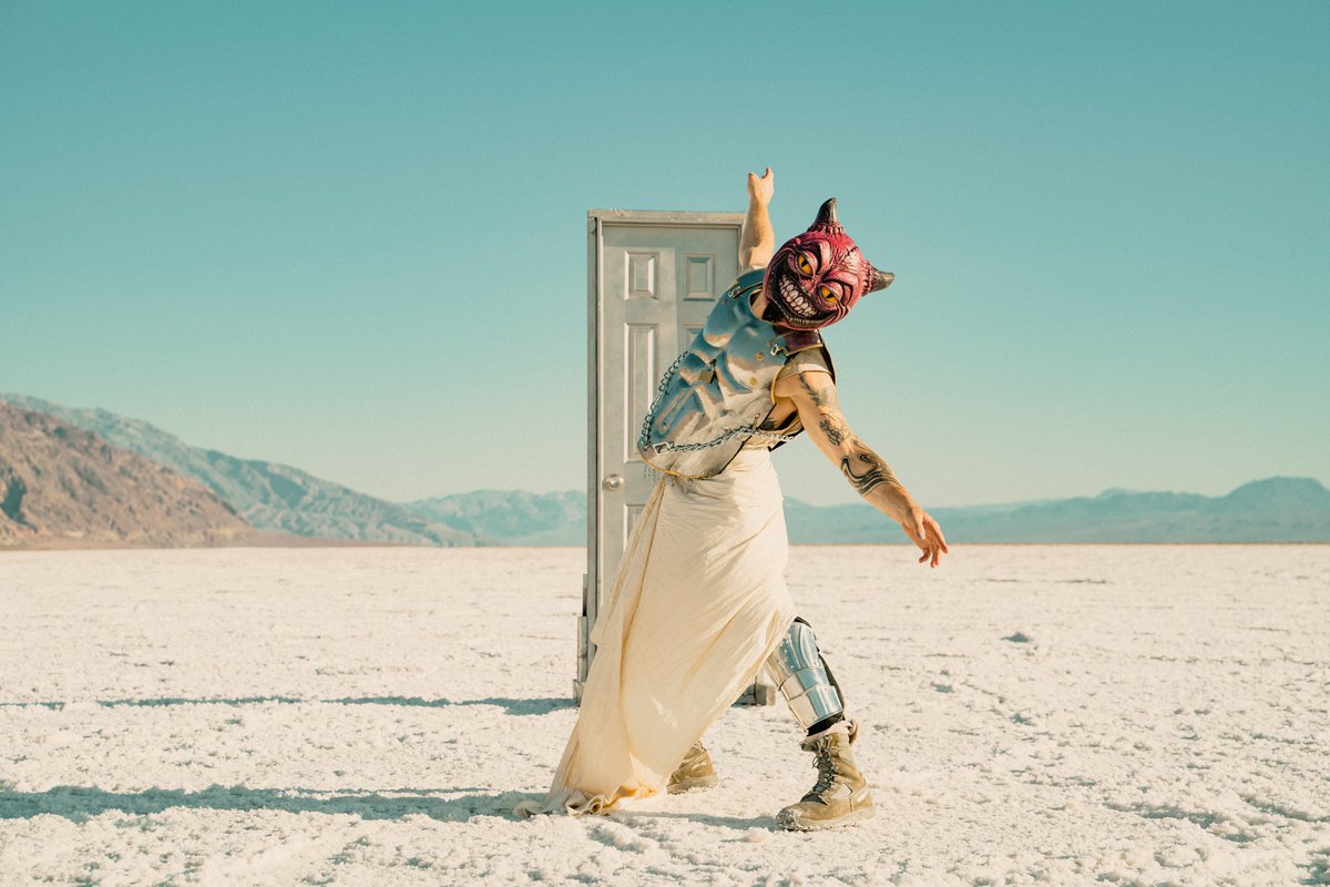 ericboockford's tweet image. WANNA KNOW WHAT'S ON THE OTHER SIDE?!