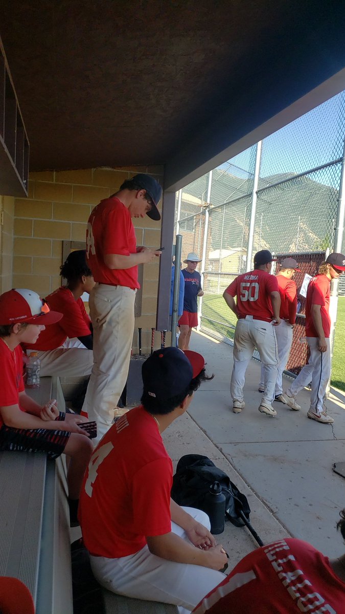 Warhawks4ever's tweet photo. Chalk up another one for the Warhawks as they move to 4-0 with a championship game to start shortly!  Let's go!!!! https://t.co/TaD1VPwdUr