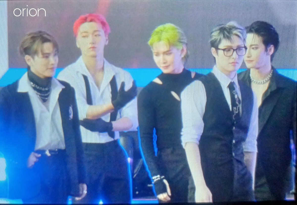 230722 KpopLux Madrid preview

#ATEEZ #에이티즈 #최산 #산 #SAN #HONGJOONG #YEOSANG #MINGI #SEONGHWA <a href="/ATEEZofficial/">ATEEZ(에이티즈)</a>