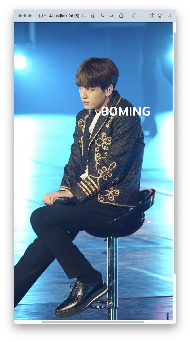 bts_data_sale's tweet photo. 제가 쓰려고 모아둔 정국이 데이터 15장
(시상식 x, 팬싸 혹은 콘서트만 있습니다)

45,000원에 판매합니다
모을 때는 약 10만원 넘게 주고 샀습니다
입금 가능하실 때 연락주세요
덤으로 시상식 예쁜 컷도 같이 넣어드립니다

#방탄데이터 #정국데이터 https://t.co/jmqLINIEaZ