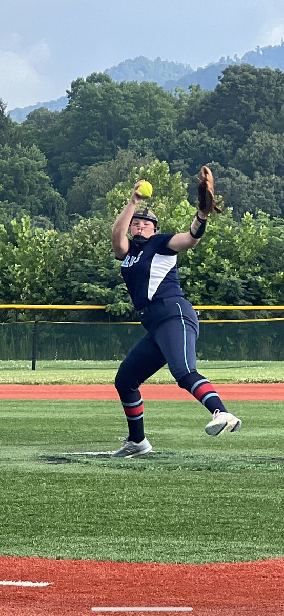 Raegan Tibbits tweet media