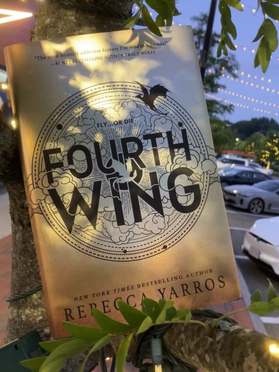 #fourthwing is back! Don’t miss <a href="/rebeccayarros/">Rebecca Yarros</a> exciting tale #flyordie #bnspired #bookbooksbooks @marketstreetlynnfield #dragons #fantasy #fantasyisbetterthanreality #booklover