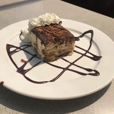 PizzaCastleCT's tweet photo. Psssstttt. Don't forget dessert. https://t.co/Dwt2ojuD6V