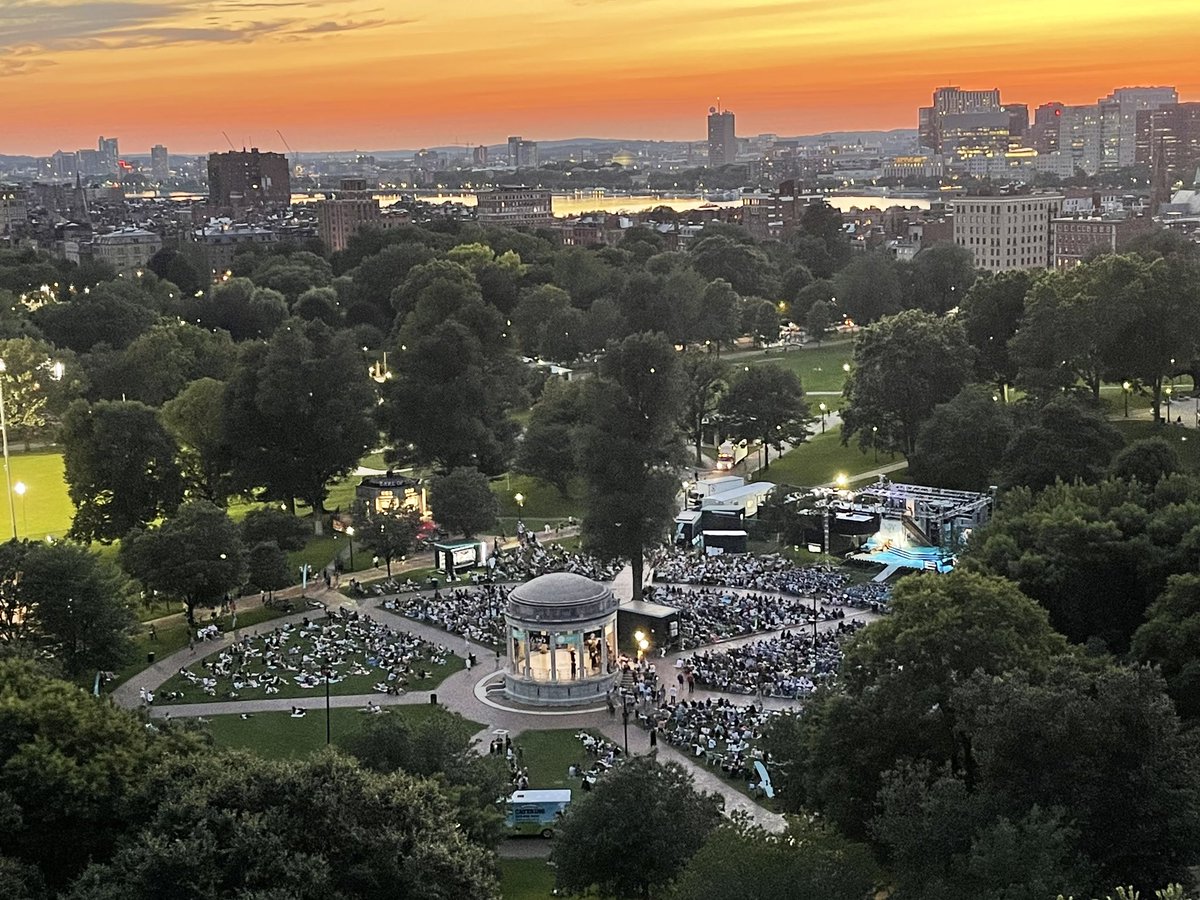 Josh Sutton (@joshuadsutton) on Twitter photo Love that Commonwealth Shakespeare Company’s performance of “Macbeth” is free for the public in the Boston Common! Thanks <a href="/commshakes/">CommShakes</a>
#CommShakes #Macbeth #TheScottishPlay Love that Commonwealth Shakespeare Company’s performance of “Macbeth” is free for the public in the Boston Common! Thanks <a href="/commshakes/">CommShakes</a>
#CommShakes #Macbeth #TheScottishPlay
