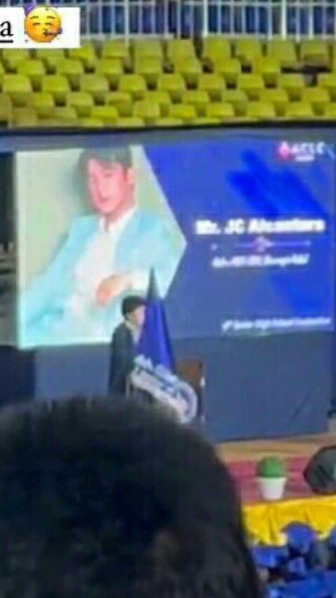 BantuasFaridah's tweet photo. Congratulations ! @imJCAlcantara 

I also hope that  next time you will be the student and finish your studies because that is also your dream !   

#ACLCnaga Senior High School Graduation !

Commencement Speaker Guest
JC Alcantara

@imJCAlcantara #JcAlcantara https://t.co/WXDttOwWgl