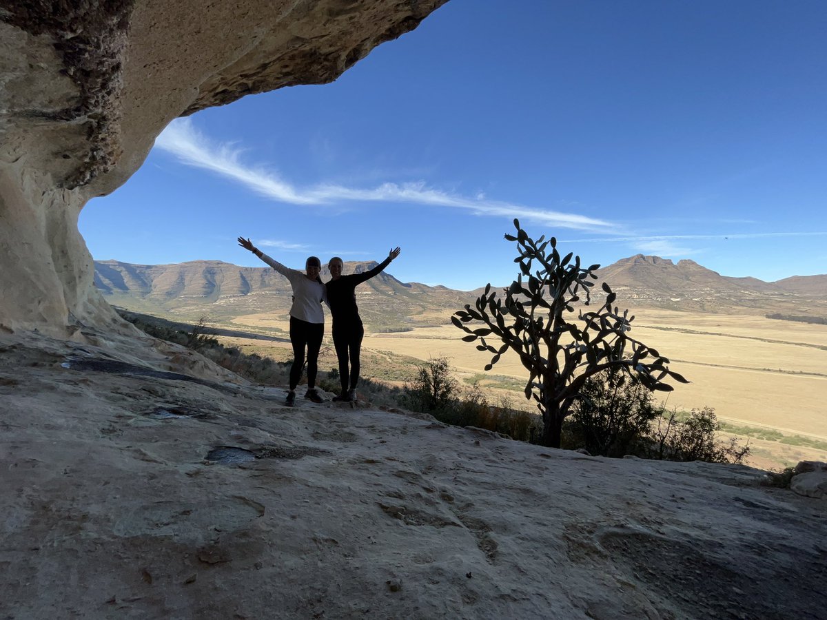 AnelAlexander's tweet photo. On an epic road trip through our beautiful country! The Freestate surprised me around every (flat) corner. Spent some time at the #RosendalCountryRetreat #Moolmanshoek and #Philippolis and I’ll definitely be back! https://t.co/vH5Gv4ulex