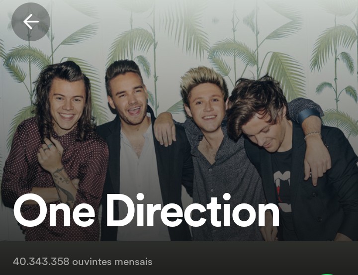 fitfhwt_'s tweet image. imagina vc morrer e continuar sendo uma das maiores bandas do mundo, one direction vc smp será gigante!!
