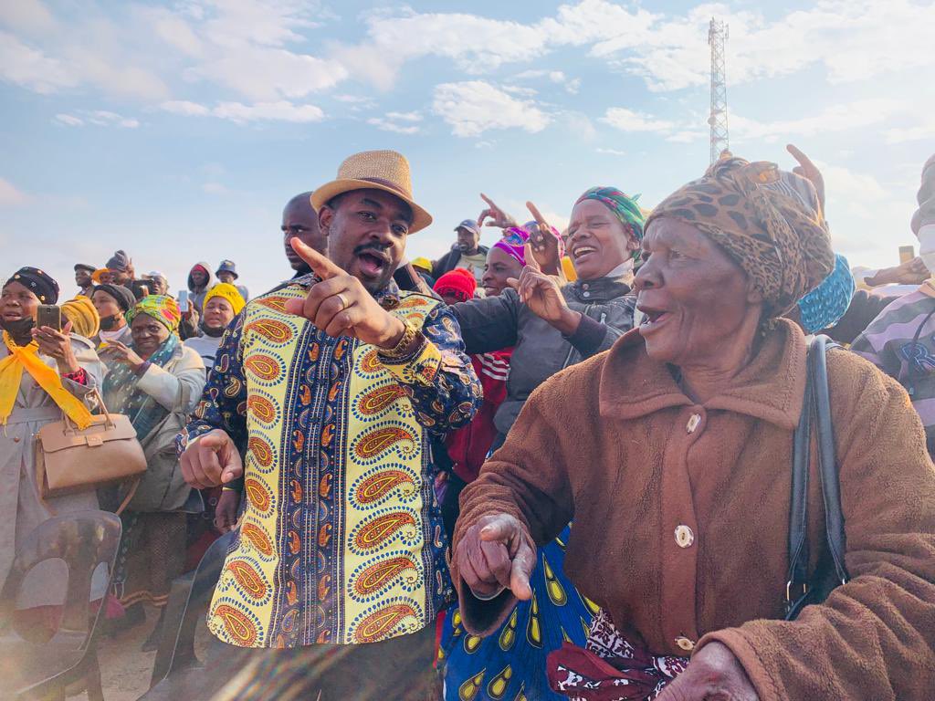 It’s all song and dance for change here in communities. Happiness #ForEveryone loading..Matebeleland south is 👌👌Blessed Sunday to you!
