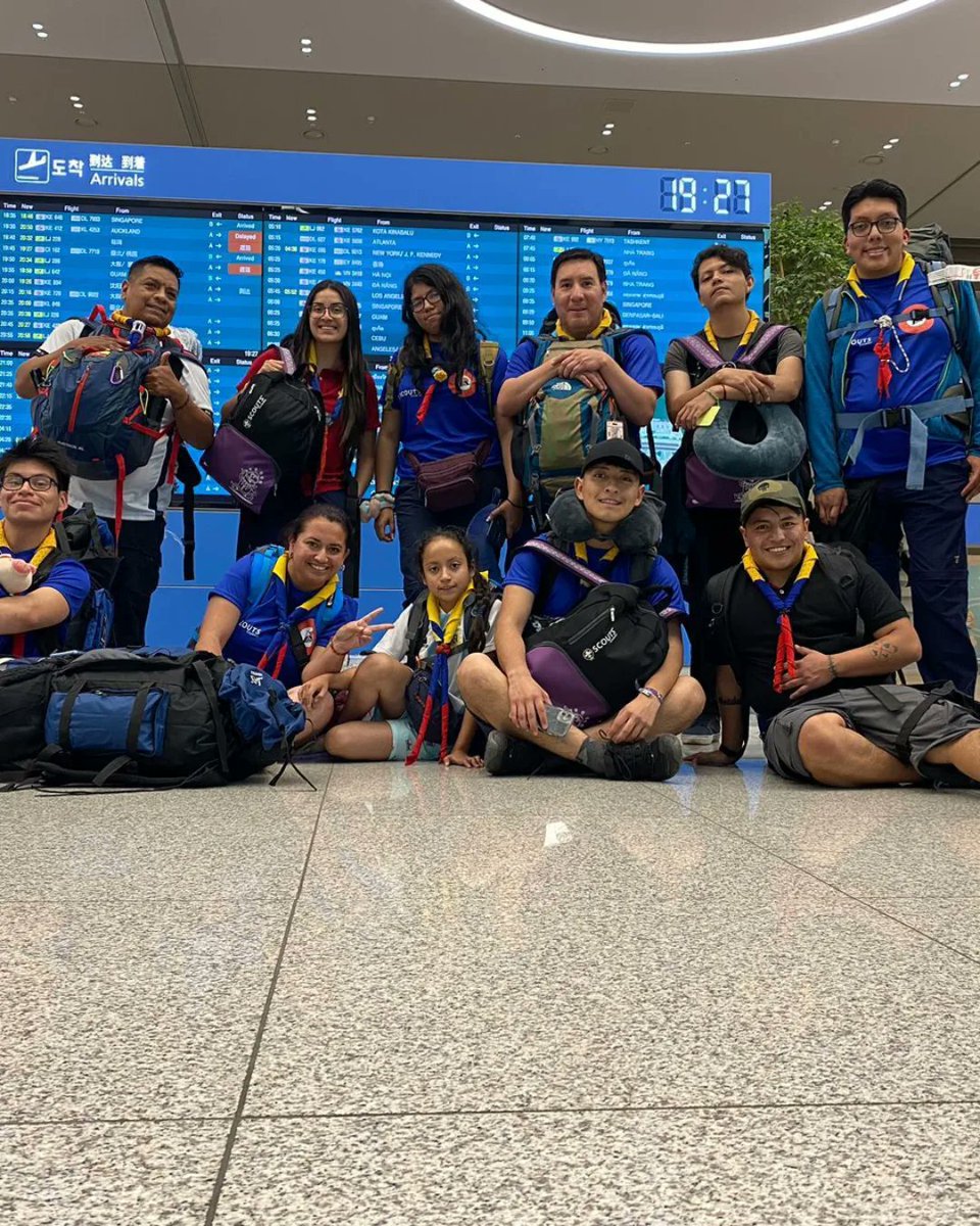 ScoutsOnlin's tweet photo. #jamboreekorea2023 
Iniciando la gran aventura rumbo al Jamboree Mundial de Korea presentamos a Miembros de EIS de la Delegación de Ecuador en su paso por los aeropuertos de Francia y Seul 
Fotos proporcionadas por nuestro Corresponsal Alex Cisneros de Ecuador 
#ScoutsOnline https://t.co/XeTi4ijzyt