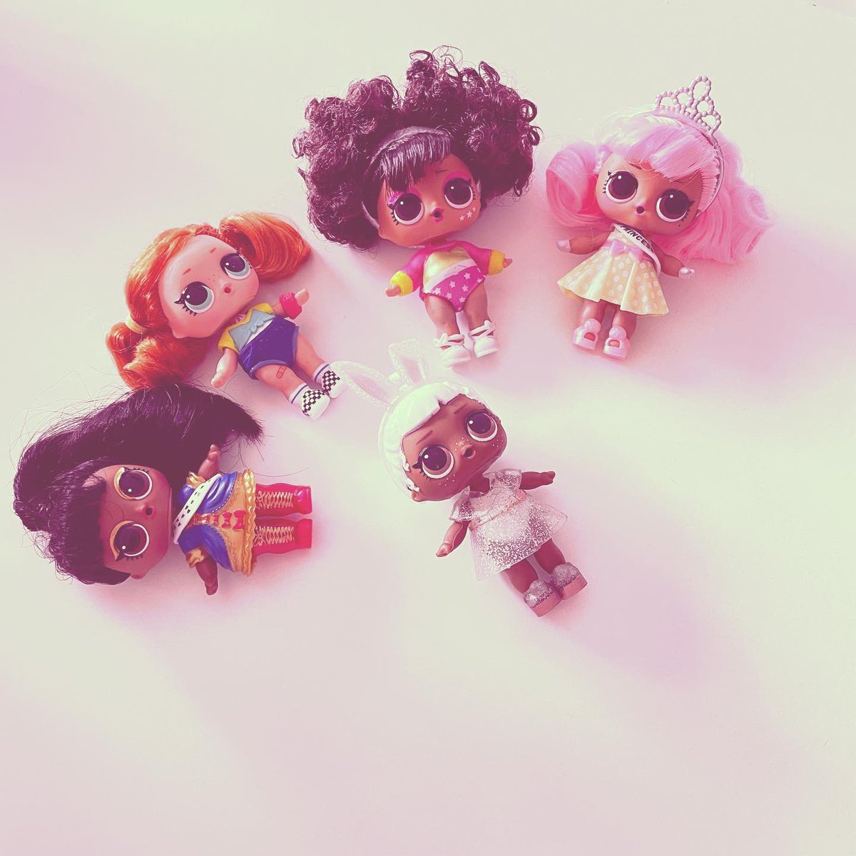Lara_dollworld's tweet image. 人生で一番しんどい時にこの子達に出会えて癒されて沢山の方とも繋がれてる💕

新作まだ買えてなくてフォロワーさんが見せてくれるのがめちゃくちゃ楽しい‼️
ペリペリしたい⤴︎
#lolsurprise