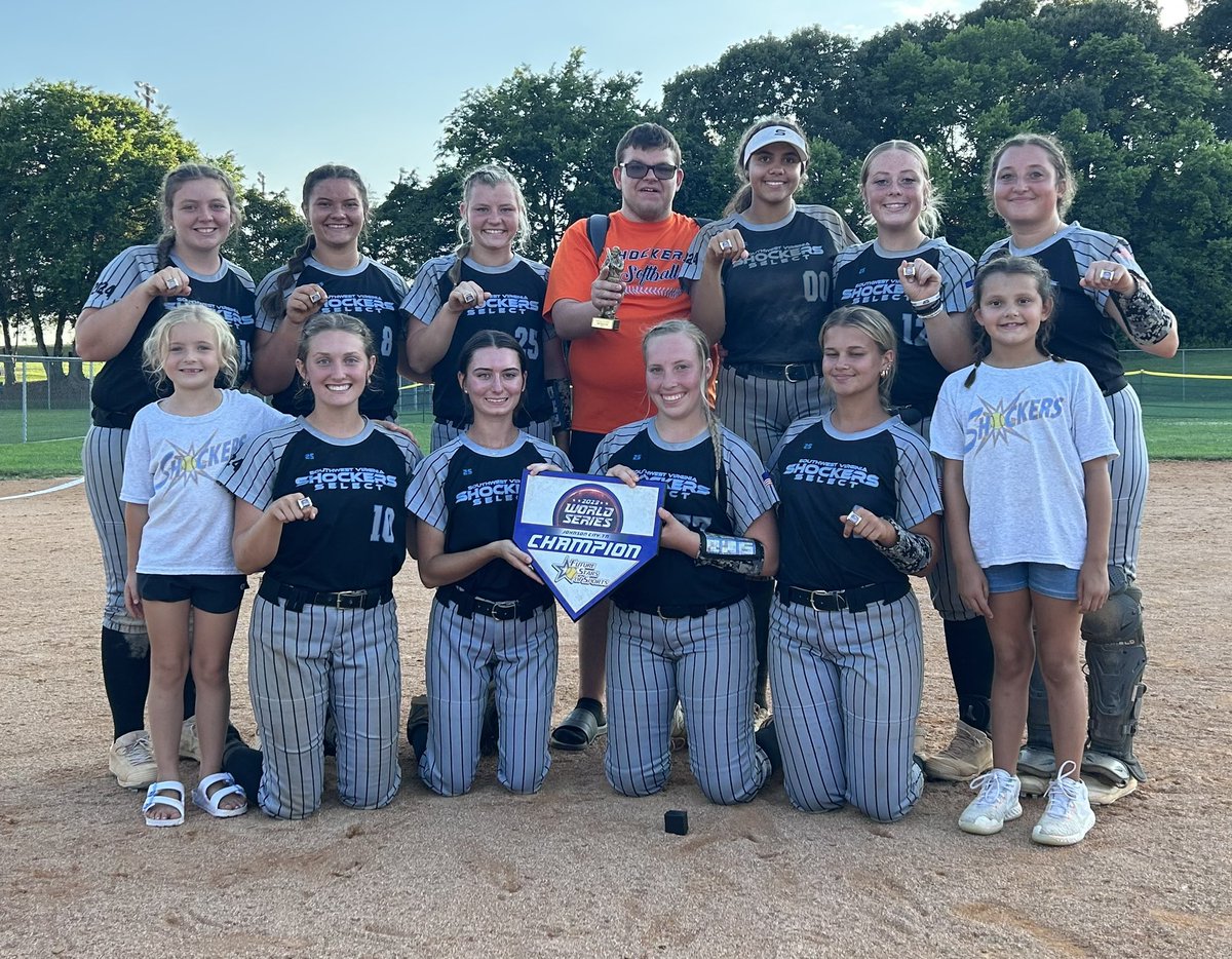 ShockerSelect's tweet photo. 2023 Future Stars of Sports World Series Champions! Way to work Ladies! https://t.co/zy4bJKjvNI
