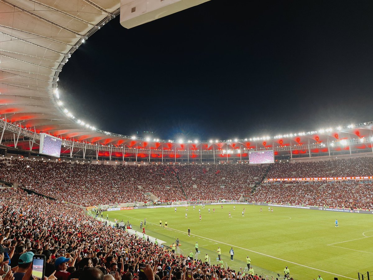 ColossoFlam's tweet photo. A torcida do Flamengo NUNCA decepciona https://t.co/YOLHQbMuqJ