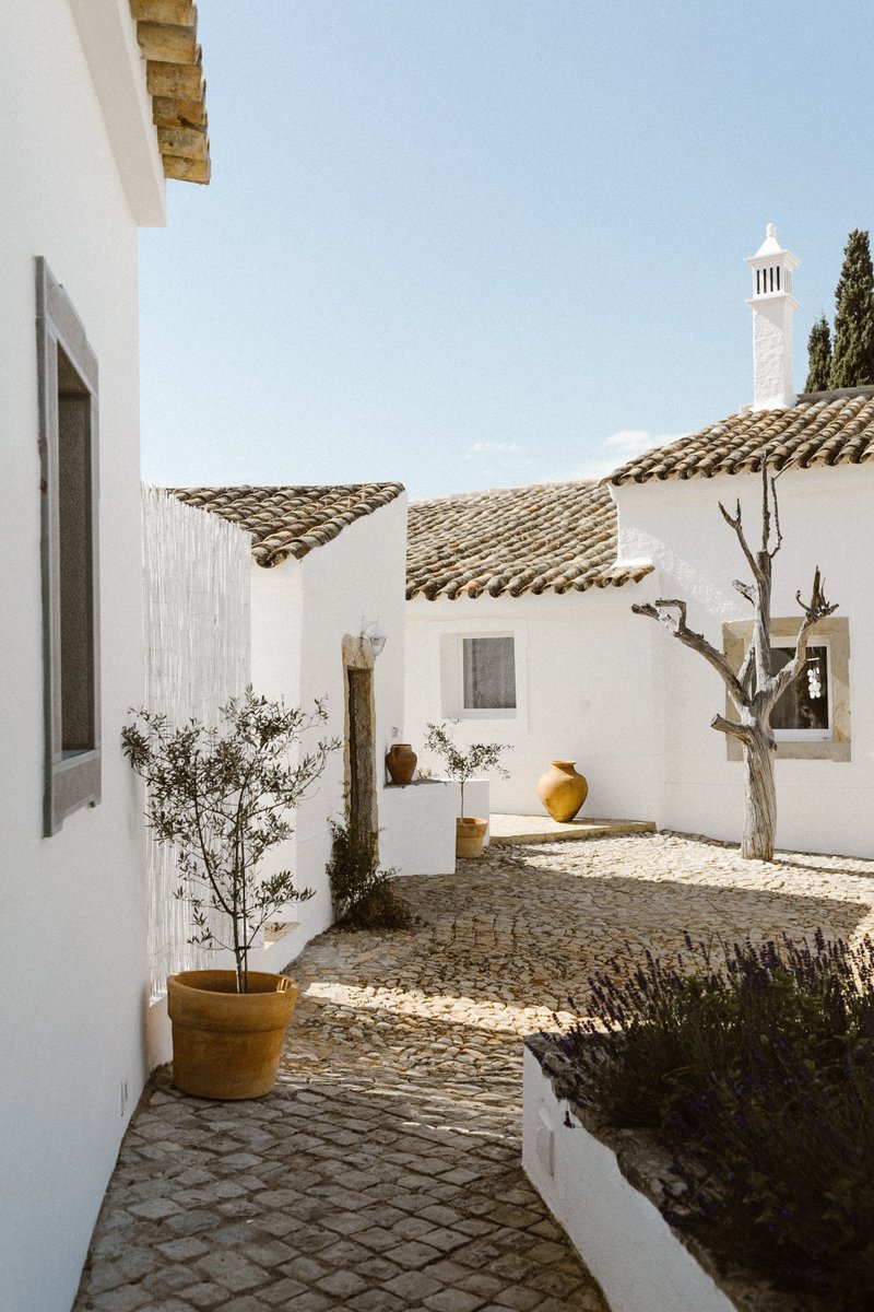 cntraveller's tweet photo. These are the loveliest stays in Portugal's coastal region. https://t.co/6eFRoWPS8p https://t.co/wHtnVONhff