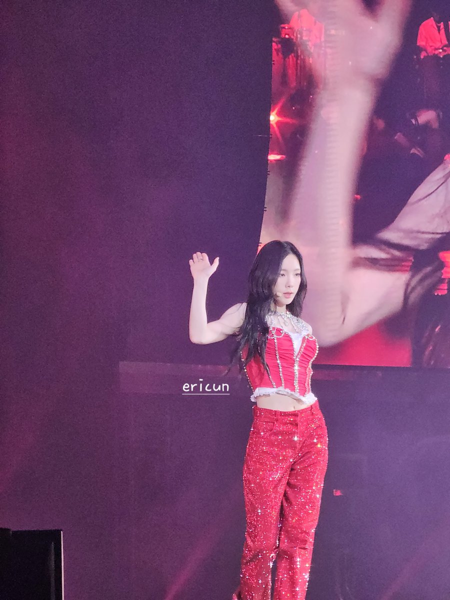 ericun_'s tweet photo. #TheODDOfLOVE_in_JAKARTA captured by 🙋🏻‍♀️ https://t.co/CCB8511vsF