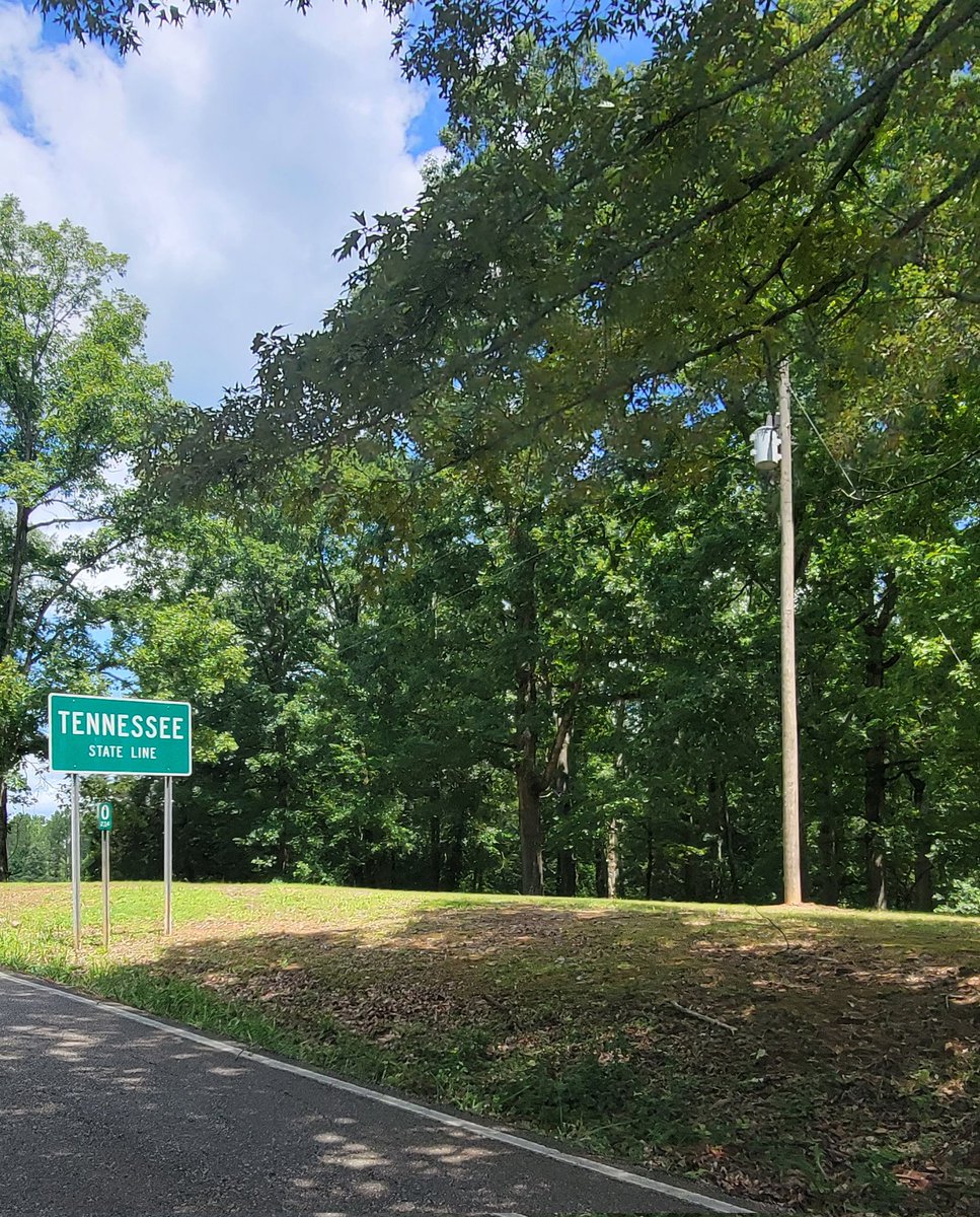 Cockycaster's tweet image. Putting the I P P, in Mississippi.  #peeStop