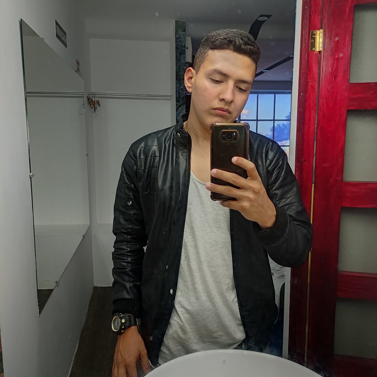 219Jdaniel's tweet image. #NuevaFotoDePerfil