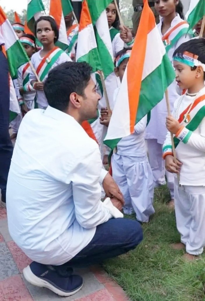 I N D I A ✊🏼🇮🇳✌️

<a href="/MamataOfficial/">Mamata Banerjee</a> <a href="/abhishekaitc/">Abhishek Banerjee</a> <a href="/sumitt7/">Sumit Roy</a> <a href="/KunalGhoshAgain/">Kunal Ghosh</a> <a href="/sayani06/">Saayoni Ghosh</a> <a href="/aitcsudip/">Sudip Raha</a> <a href="/ItsYourDev/">Debangshu Bhattacharya Dev</a> <a href="/myslf_soham/">Soham Chakraborty</a> <a href="/SnehasisAITC/">Snehasis Chakraborty</a>