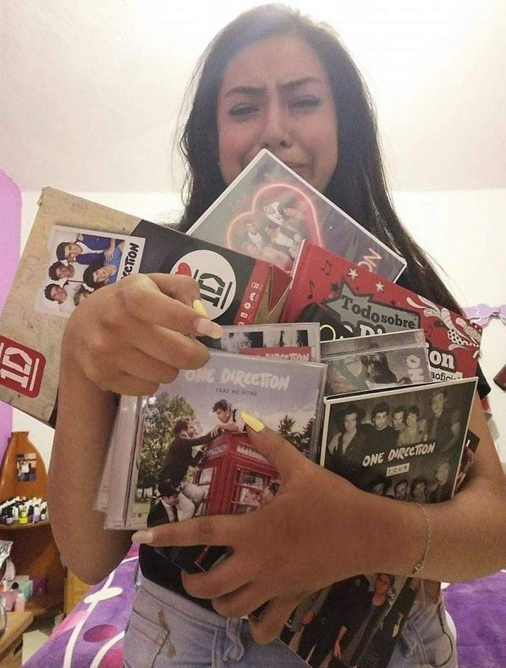 vulnerableshe's tweet photo. Yo los 23 de Julio por que dependo emocionalmente de One Direction desde los trece años  #13YearsOfOneDirection https://t.co/KjQmAucf16