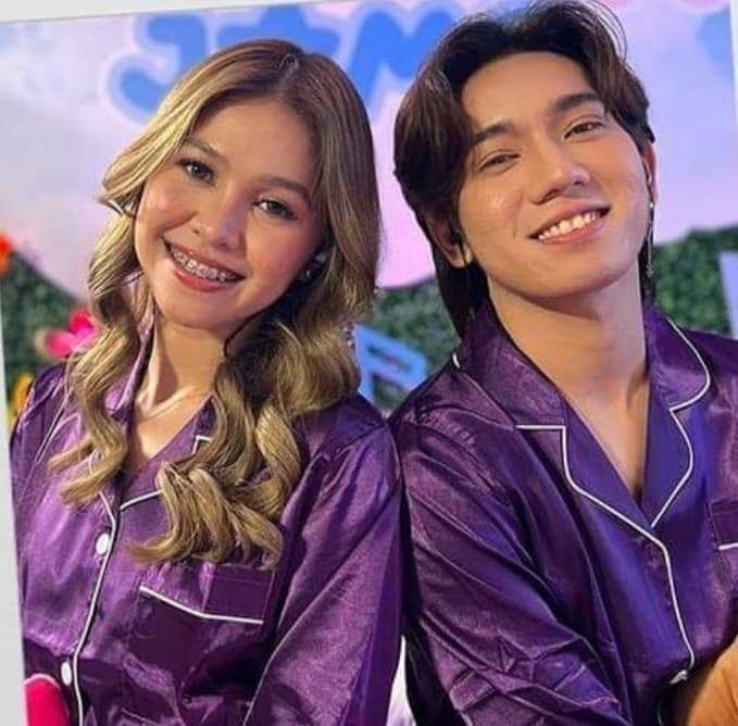 _12banene's tweet photo. Blues bakit bigla na kang tayong napapa smile 

JMIELLE BLUES ASAPARTY
#JMielle https://t.co/c83DEIEtA9