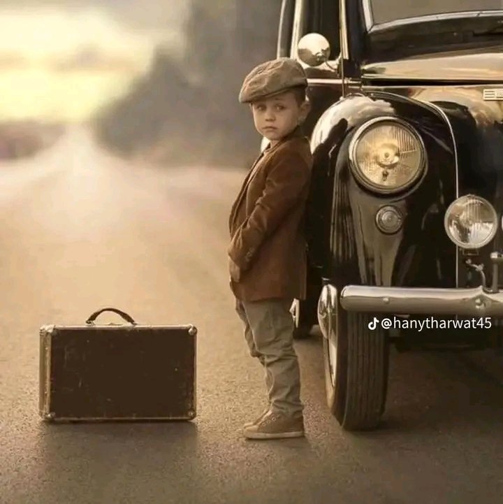 علمتــني الـريـاضيــات.....؟
أنـه يمكننـا الـوصـول لــ نتيــجة صحـيحـة بــ أكثــر مـن طـريقـة.. فــ لا تظـن إنـك وحـدك صـاحـب الحقيــقة وأن كـل مـن خـالفـك مخــطئ......!