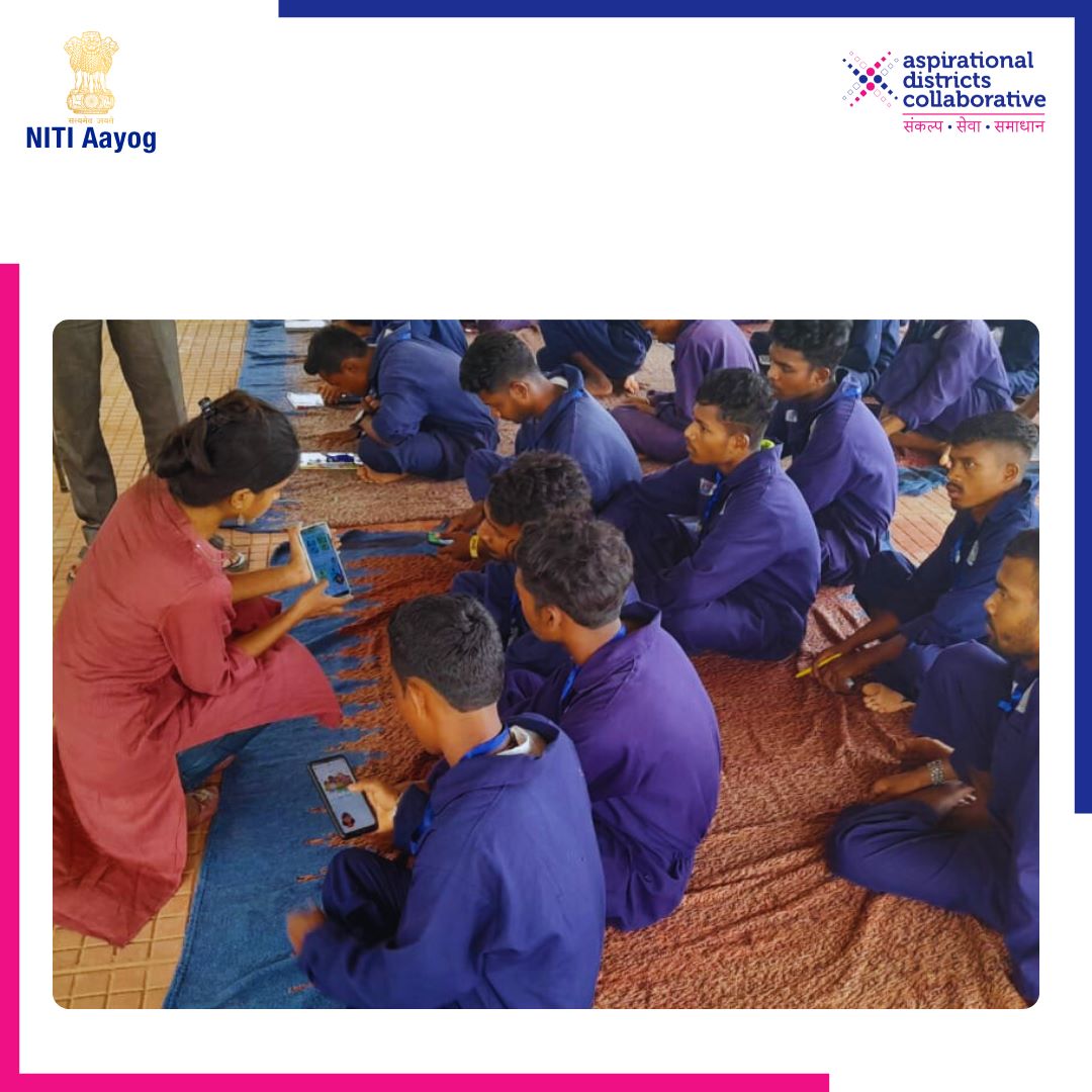 bharatcollab's tweet photo. A successful #GoogleReadAlong Orientation in Gumla introduced students and teachers to the GRA APP. Together, we're transforming language learning and fostering a culture of continuous learning! #GRAApp #EducationForAll  #DigitalLearning  @DCGumla @JharkhandCMO @EduMinOfIndia https://t.co/1AOFvj4nA5