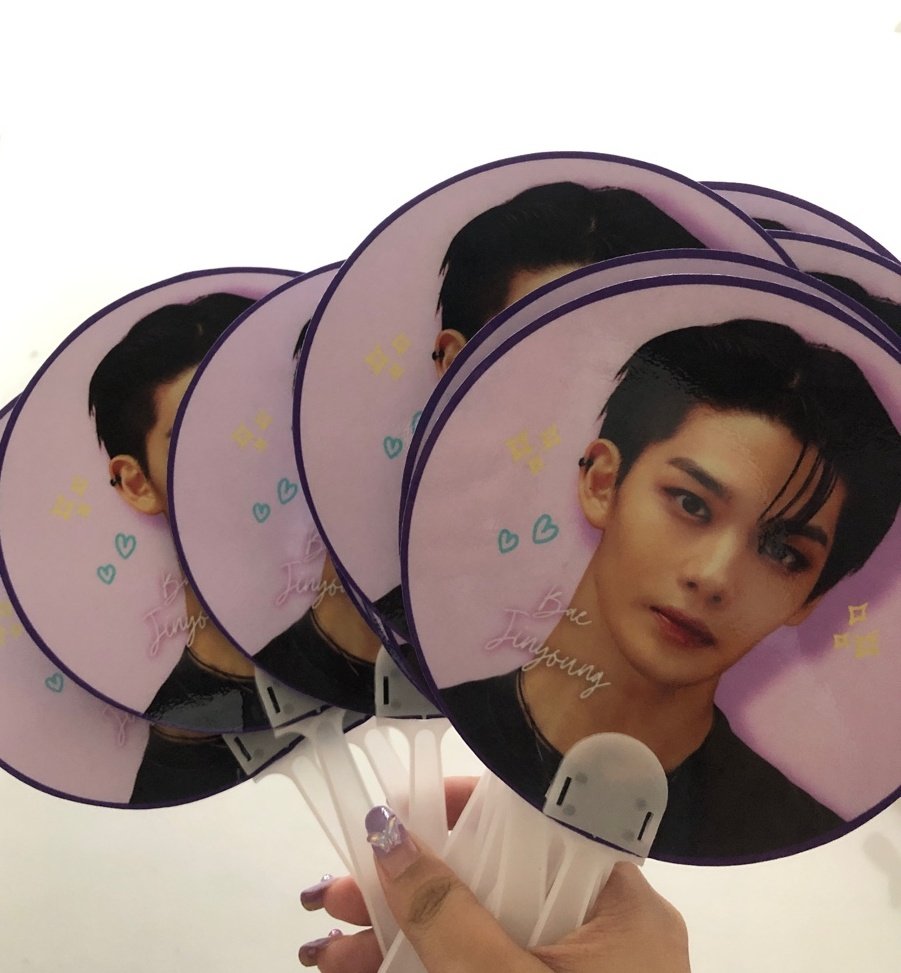 baeby_mimi's tweet photo. I will also be giving out Bae Jinyoung handfan 😅
#CIX #FIXweek #BeYouwithCIX https://t.co/45NgVffufE