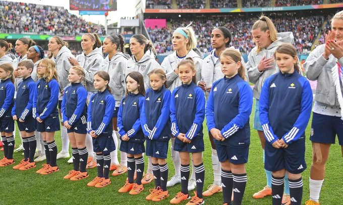 GoodestThinking's tweet photo. US WOMEN'S SOCCER TEAM.
Most of them refuse to sing the national anthem or put their hands over their hearts. They have every right to protest in any way they see fit.
And I have every right to give
myself permission to not give
a shit about the US women's
soccer team. #fukm https://t.co/uH3iehGUQc
