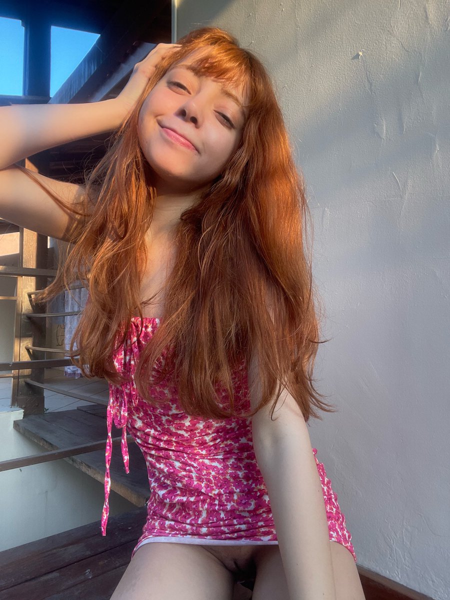 carolinecat69's tweet photo. What did you noticed first? 🥹 https://t.co/7o1SZR94aj