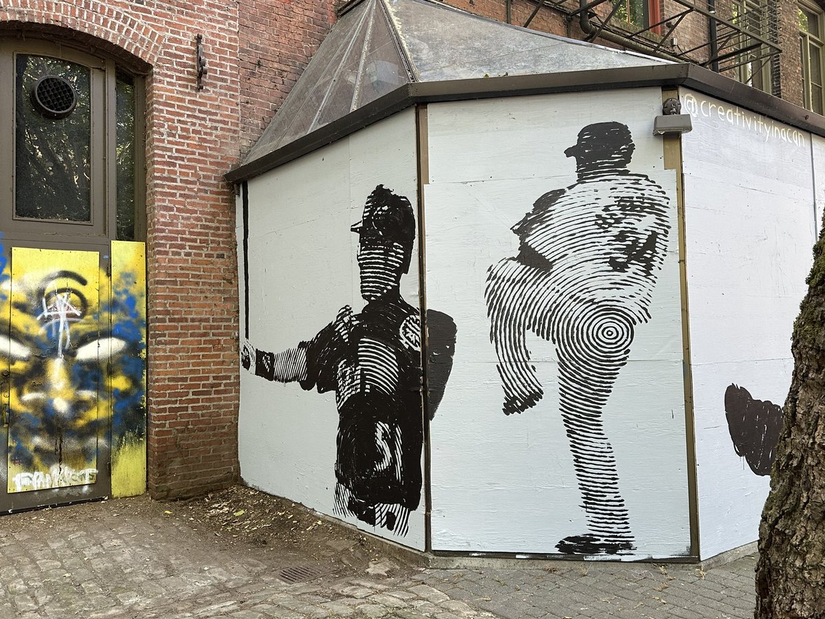 PugetStout's tweet photo. #Mariners legends #ASGWeek #OccidentalSquare https://t.co/mMsyUgzAUj