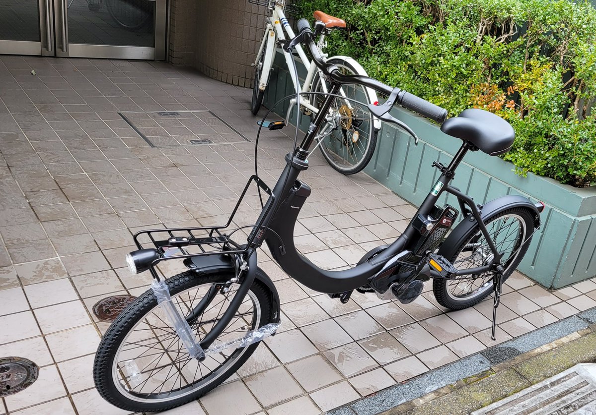 「そのうち、電動アシスト自転車がいるかなあとも思う。  今まで見た中では、パナソニ」|宮尾岳のイラスト