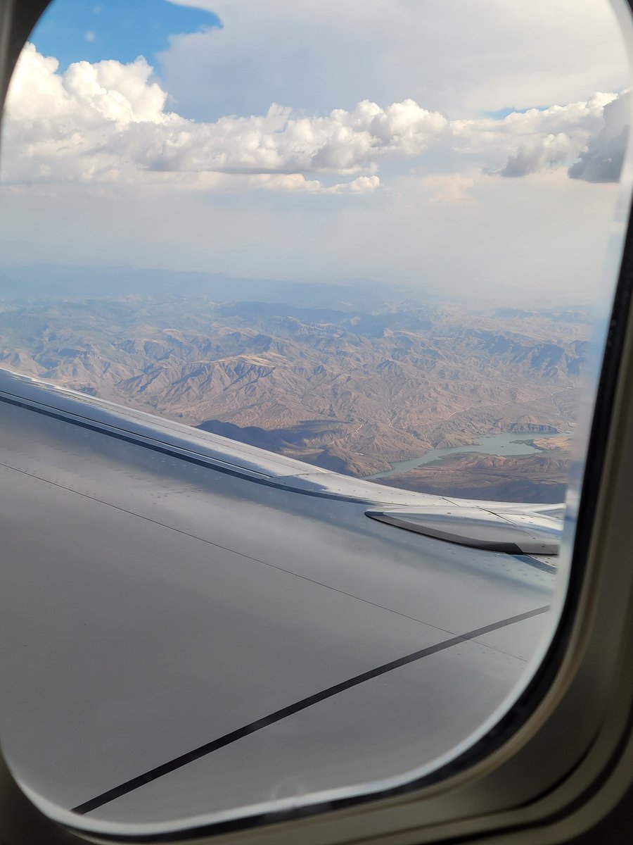 Meganator2013's tweet photo. Home, sweet home. Back to the place where we belong 😊 https://t.co/nK8OYY15q1