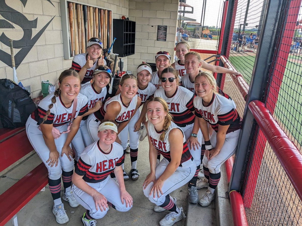 deljoh_'s tweet photo. We ended our last tournament with a bang! After 8 hard played games, we remained undefeated in the Peoria Great Lakes National Championship and came home with a ring! Until next season… Roll Heat🔥🥎 @th_tristate @th_softball https://t.co/vfu8JZnPrR