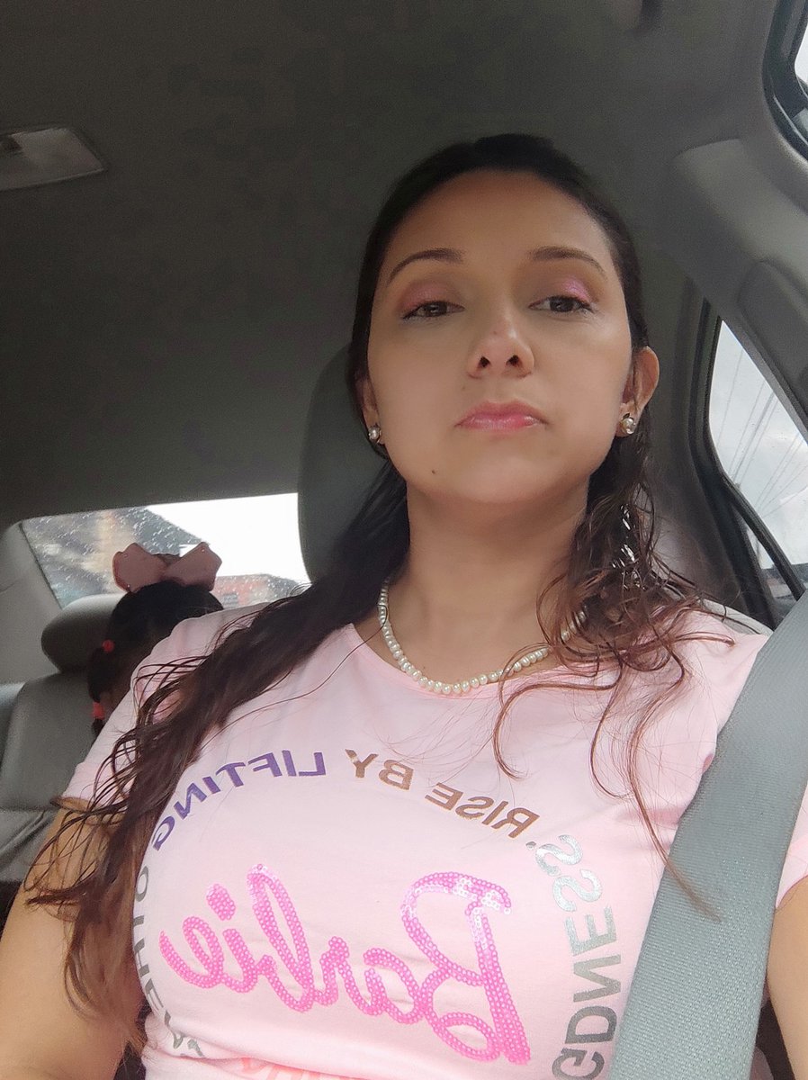 ayleenron72's tweet photo. Feliz 😀 disfrutando de la película Barbie...no podía faltar nuestras camisas... Y ustedes ya la vieron??? Si lo hiciste... Publica tus momentos en https://t.co/vp5ZNJYP4Z 

https://t.co/sRjYsTpRJv https://t.co/JqcOtUnLCd