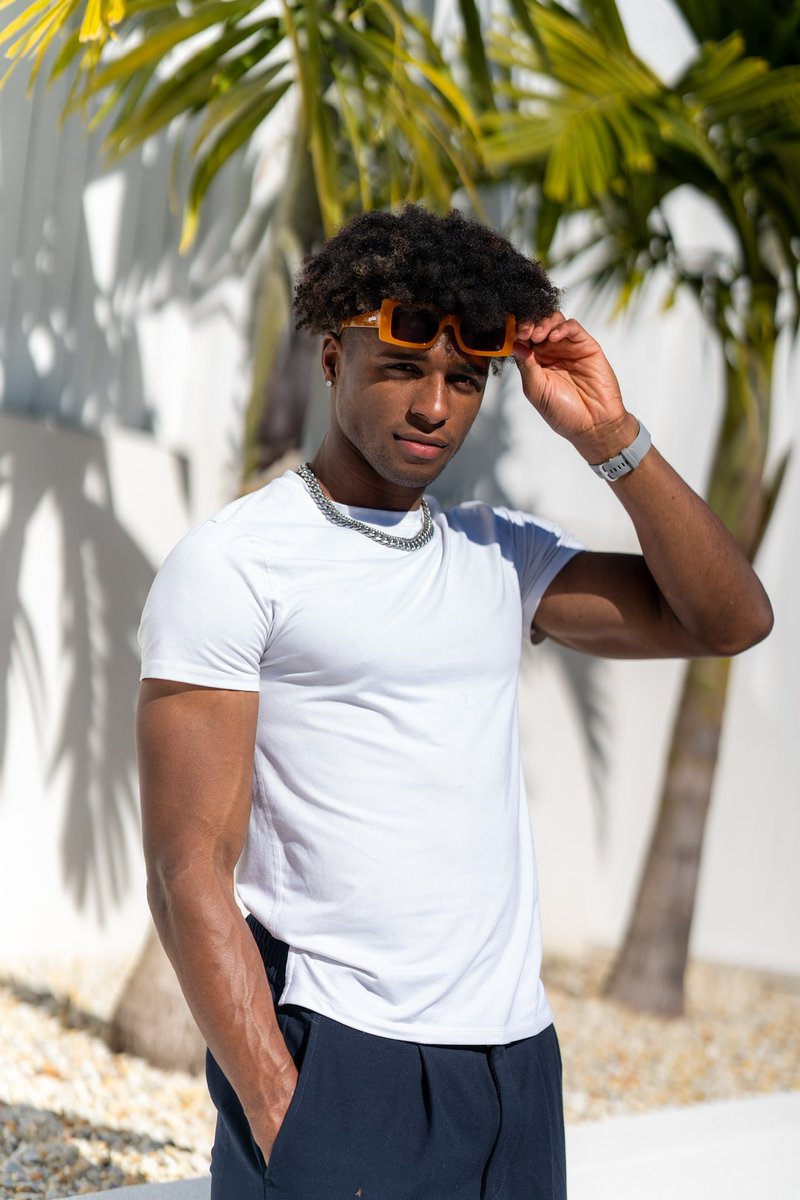 ThisboyDre's tweet photo. New Glasses https://t.co/GoJLwPOQu7