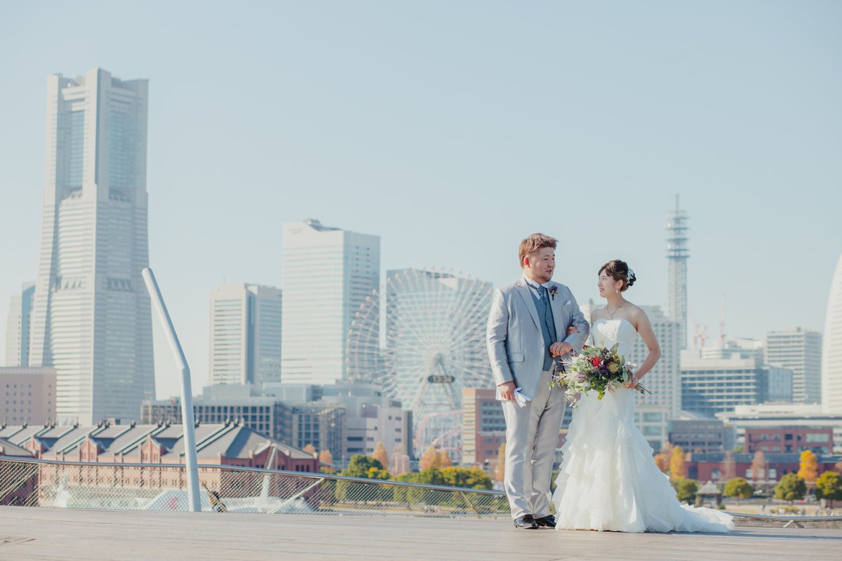 /
横浜でウェディングフォトを撮影するなら
#フォトジェリッシュ横浜
\

本日のお問合せ受付
9:00~20:00

お問い合わせはこちらから
photo-jellish.jp/shop/yokohama/