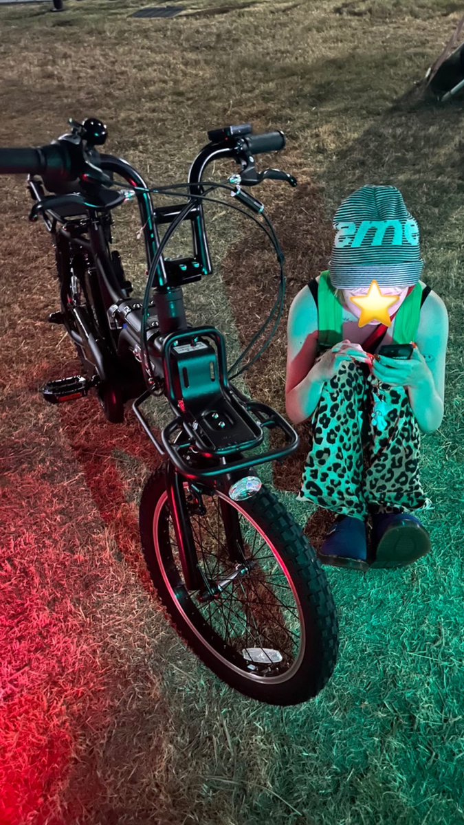 hiley52's tweet photo. 人生で初めて自分で自転車買った⭐️ https://t.co/oGmYftV385