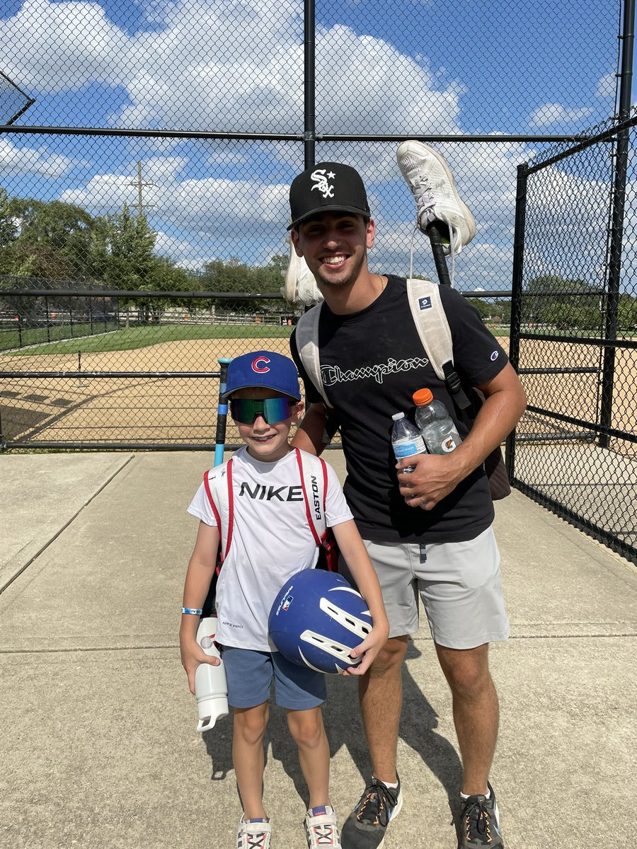 jtgross88's tweet photo. It’s been an awesome week of peak moments!  I got to catch up with two former students and phenomenal young men who are doing amazing things as they prepare for their next adventures in college!  Thank you Nick for coaching Owen ⚾️ and great job Charlie with your business 🐾! https://t.co/Xq6239e9yq