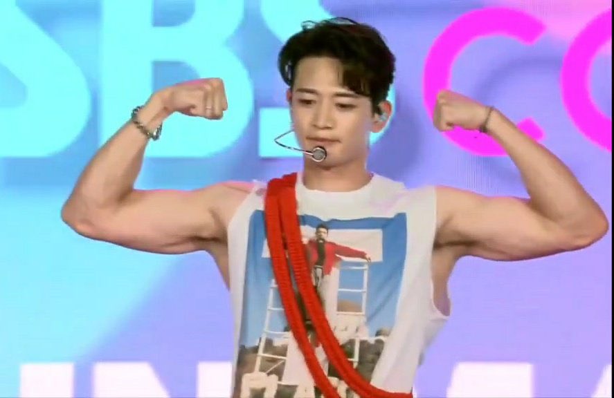 its5HINee's tweet photo. OH MY GOD GOOD MORNING https://t.co/03JjuIYfhS